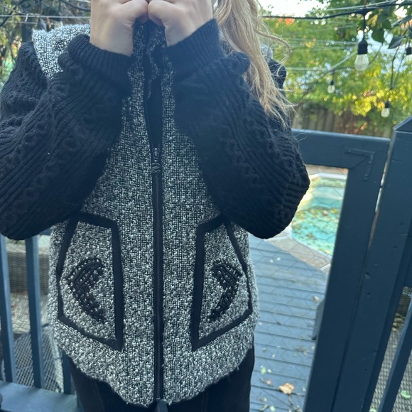 Desigual warm jackets with detachable sleeves - Picture 2 of 8